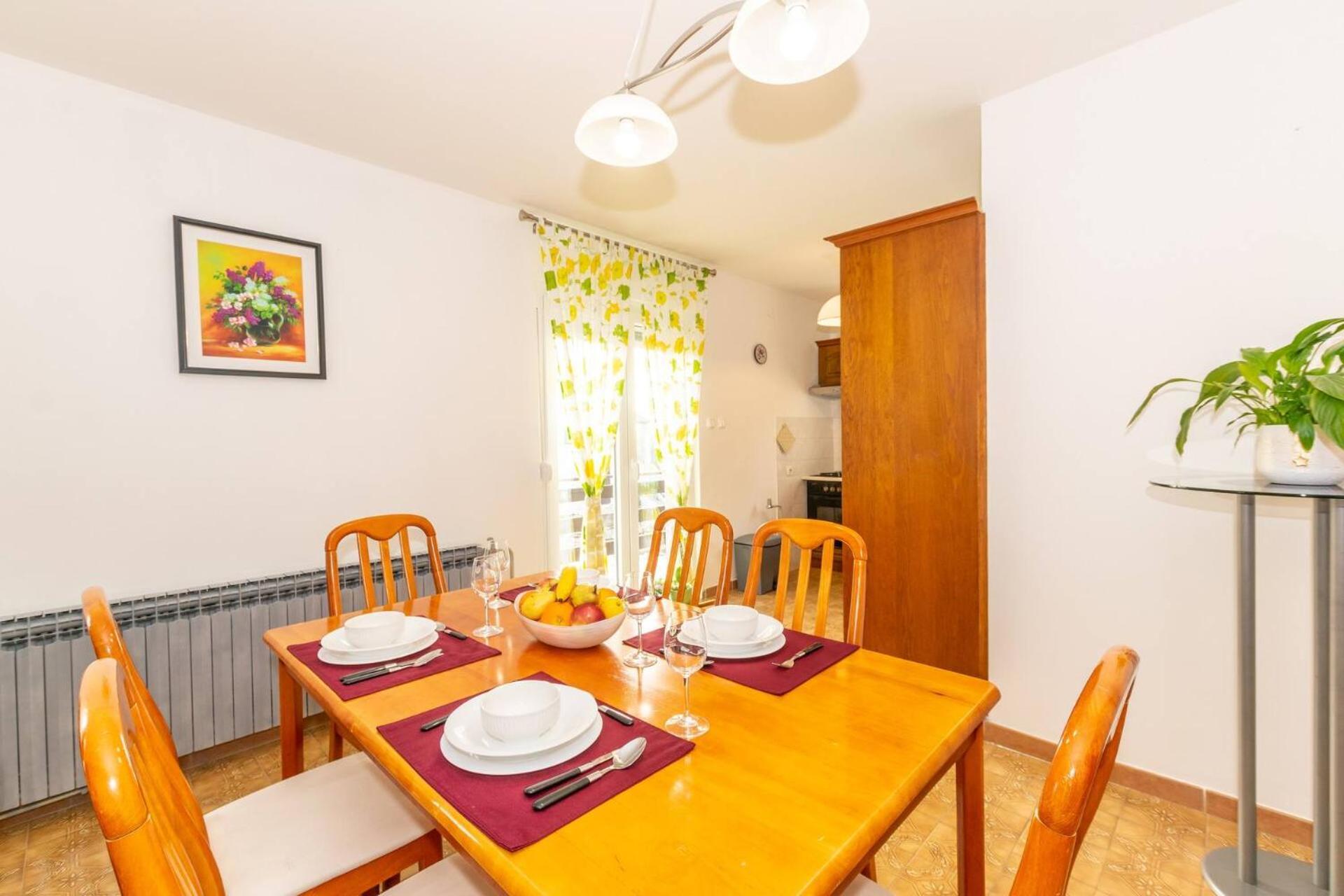 Family House With 2 Apartments - Irma Medulin Eksteriør billede